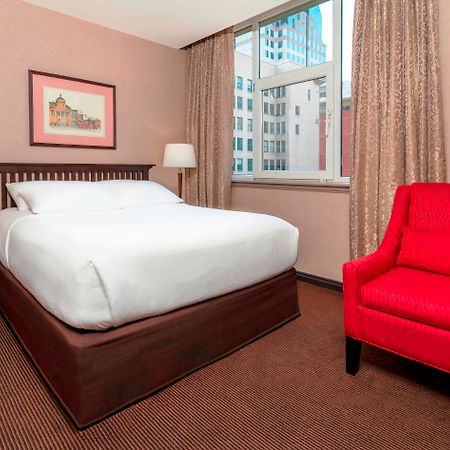 Ramada Limited Downtown Ванкувер Экстерьер фото