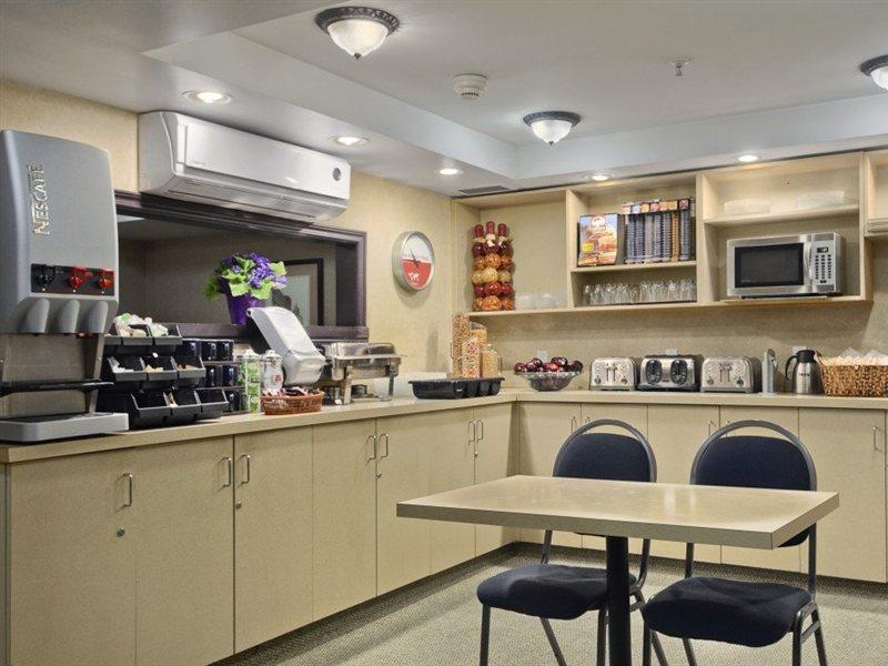 Ramada Limited Downtown Ванкувер Экстерьер фото
